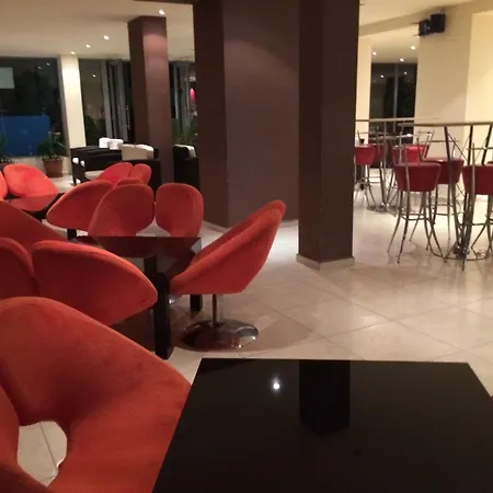 Tia Maria ساني بيتش