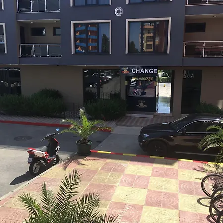 Tia Maria فندق 3*