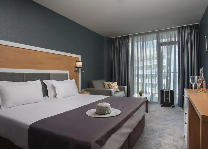 Tia Maria Слънчев бряг