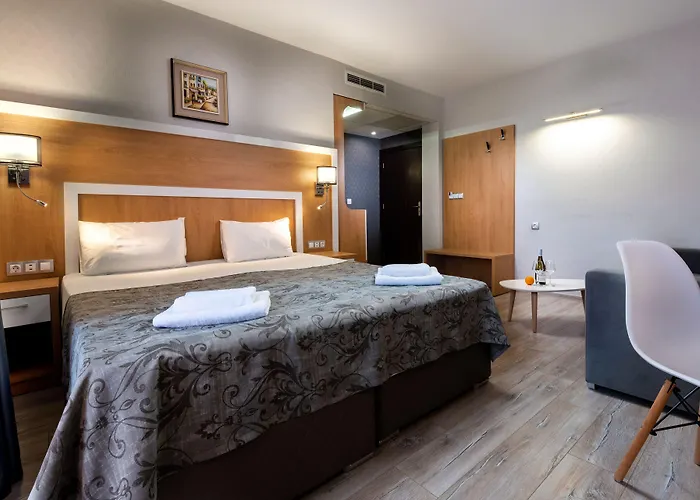 Tia Maria Хотел