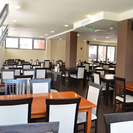 Tia Maria Хотел 3*